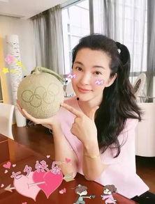 娱乐吃瓜酱76岁,揭秘娱乐圈资深“吃瓜群众”的传奇人生