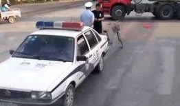 东湖警车学生爆料视频播放,真相究竟如何？